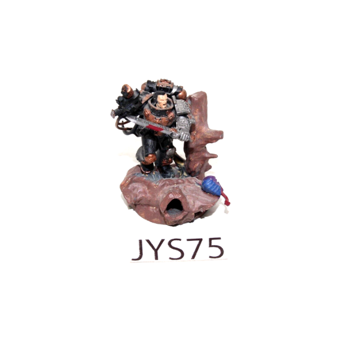 Warhammer Space Marines Captain JYS75