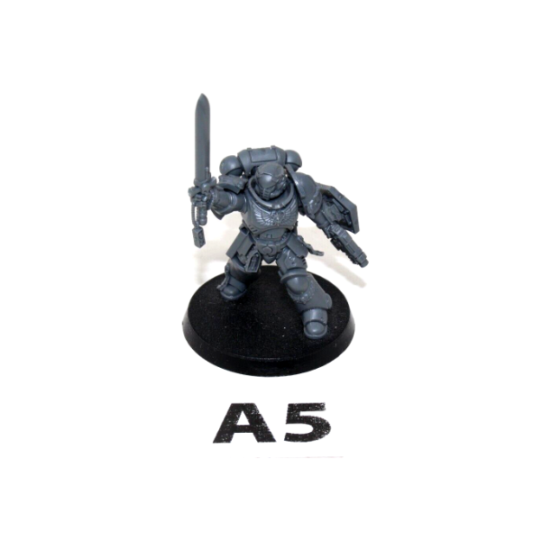 Warhammer Space Marines Primaris Lieutenant A5