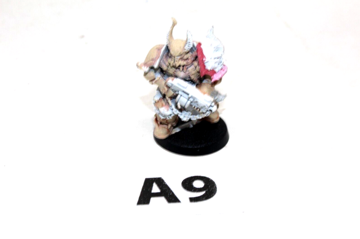 Warhammer Chaos Space Marines Tactical Marine A9