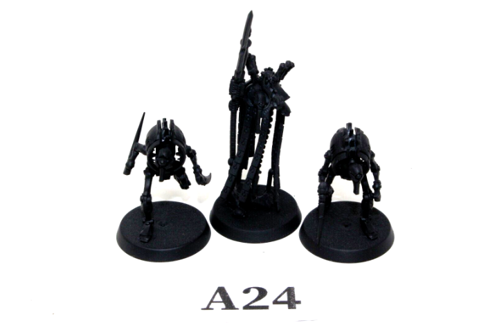 Warhammer Necrons Plasmancer + Cryptothralls A24