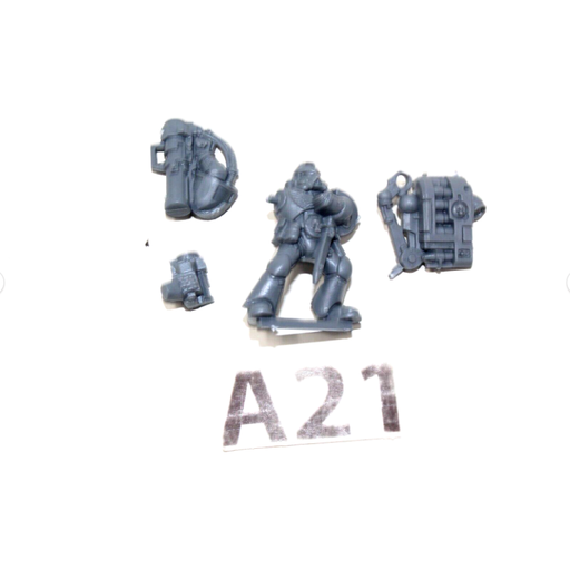 Warhammer Space Marines Space Marine with Rocket Launcher A21 - Tistaminis