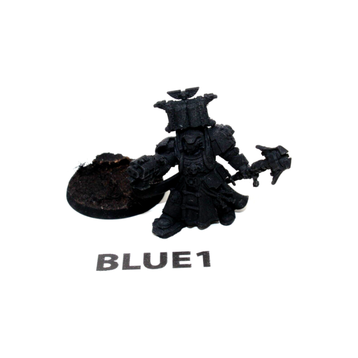 Warhammer Space Marines Librarian BLUE1