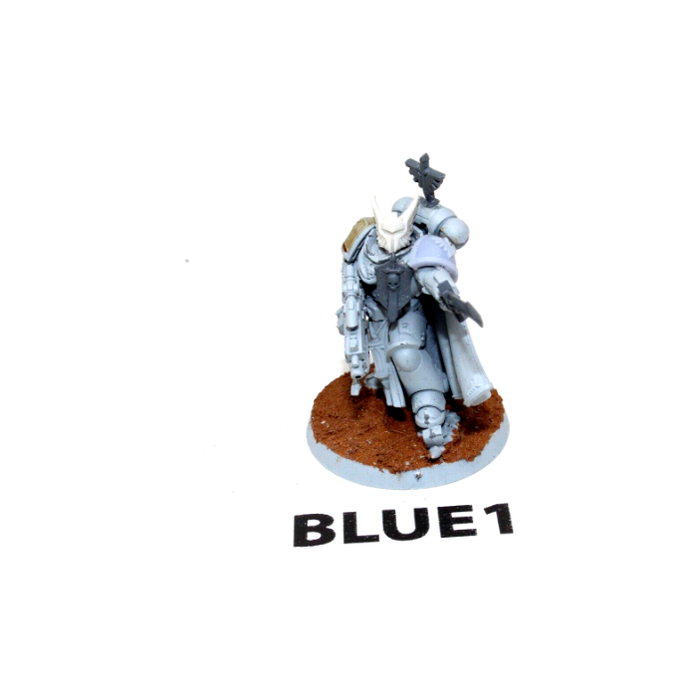 Warhammer Space Marines Captain Custom BLUE1