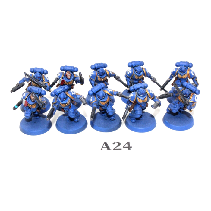 Warhammer Space Marines Assault Intercessors A24