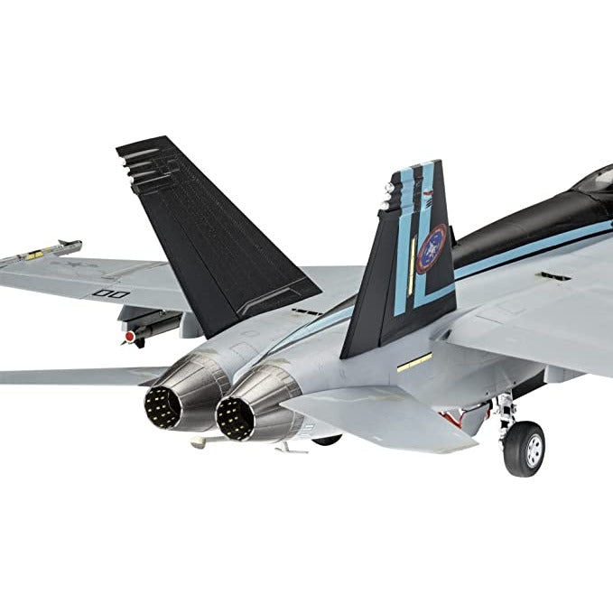 Revell REV5871 F/A-18E MAVERICK SUPER HORNET (1/48) New - Tistaminis