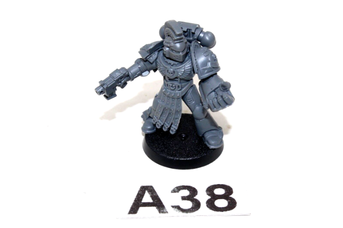 Warhammer Space Marines Firstborn Captain A38