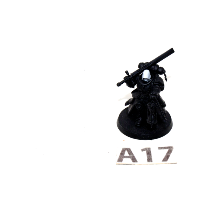 Warhammer Space Marines Justiciar A17