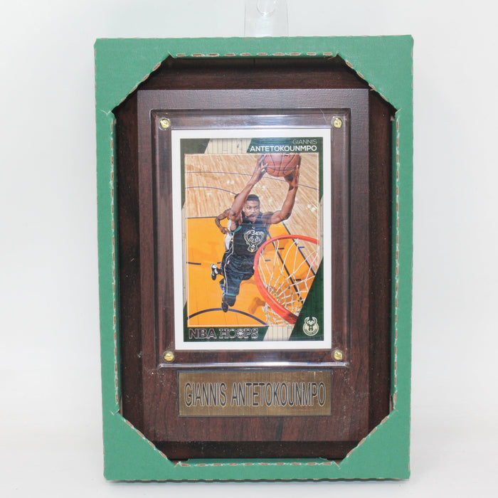 NBA PLAQUE WITH CARD 4X6 BUCKS G ANTETOKOUNMPO - Tistaminis