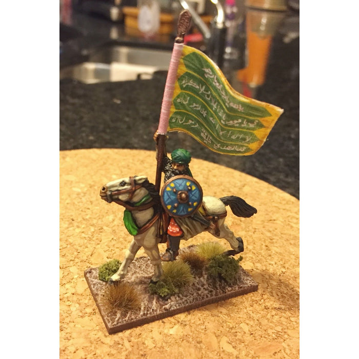 Saracen War Banner & Bearer New