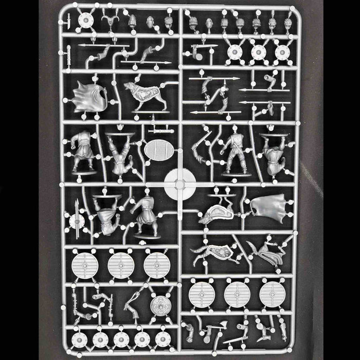 Wargames Atlantic DARK AGE IRISH - 32 Multi-part plastic figures New