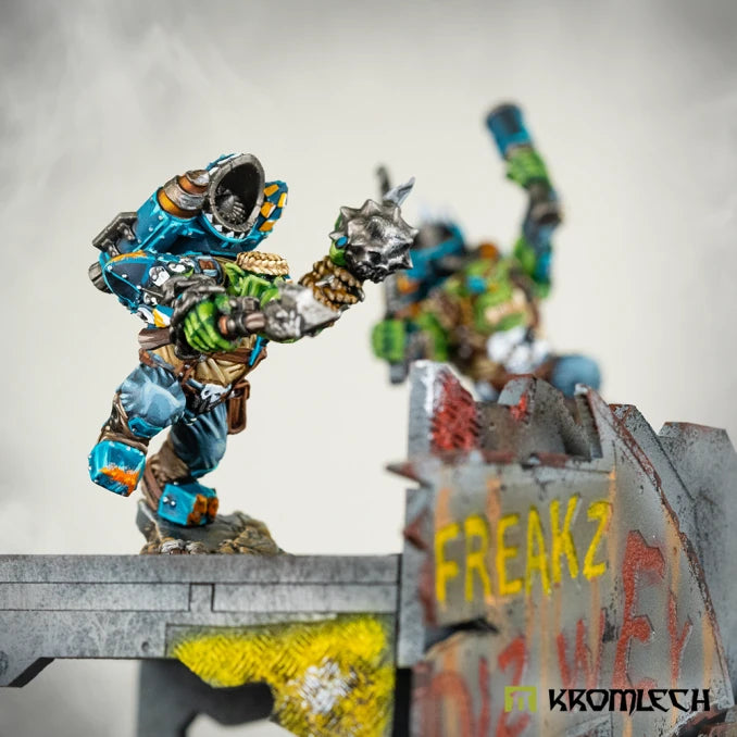 Kromlech Orc Storm Riderz Arms with Explosives (5) New