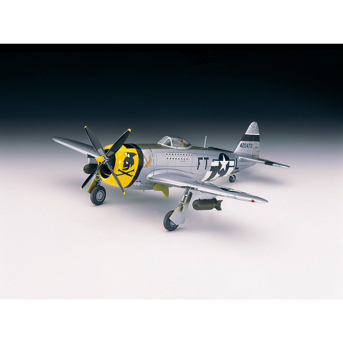 Hasegawa 1/72 P-47D Thunderbolt New - Tistaminis