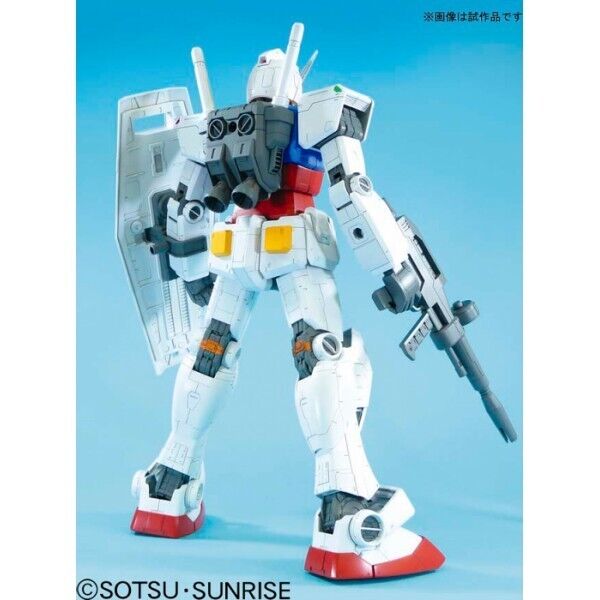 Bandai	Mega Size Model - 1/48 Scale Gundam New - Tistaminis