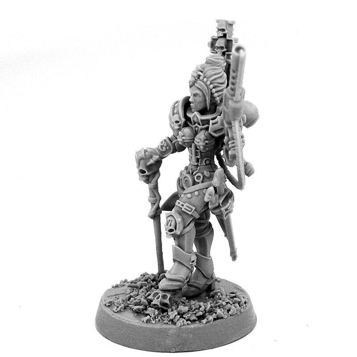 Wargames Exclusive HERESY HUNTER FEMALE INQUISITOR WITH FLAMER New - TISTA MINIS