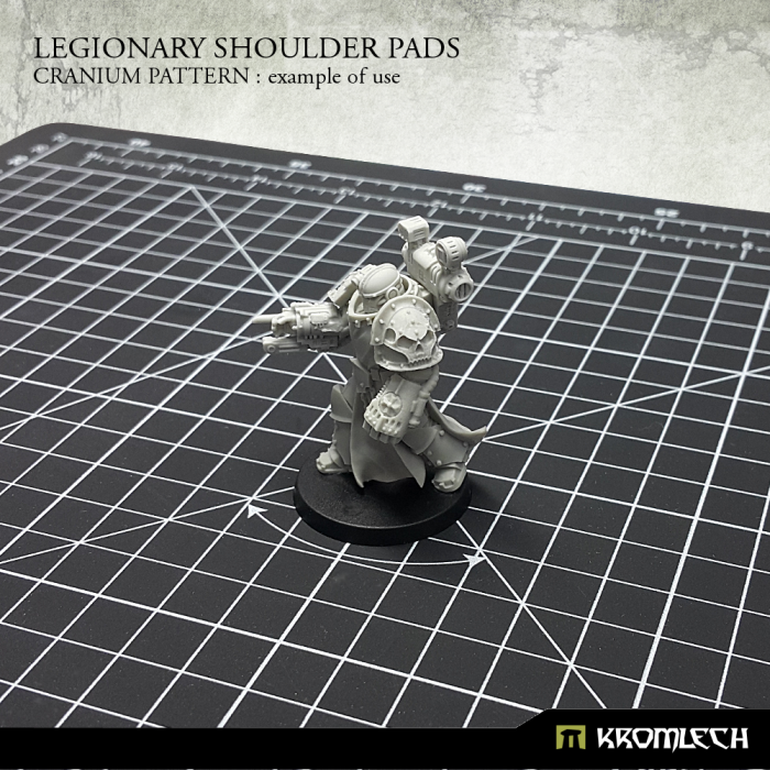 Kromlech Legionary Shoulder Pads: Cranium Pattern (10) New - TISTA MINIS