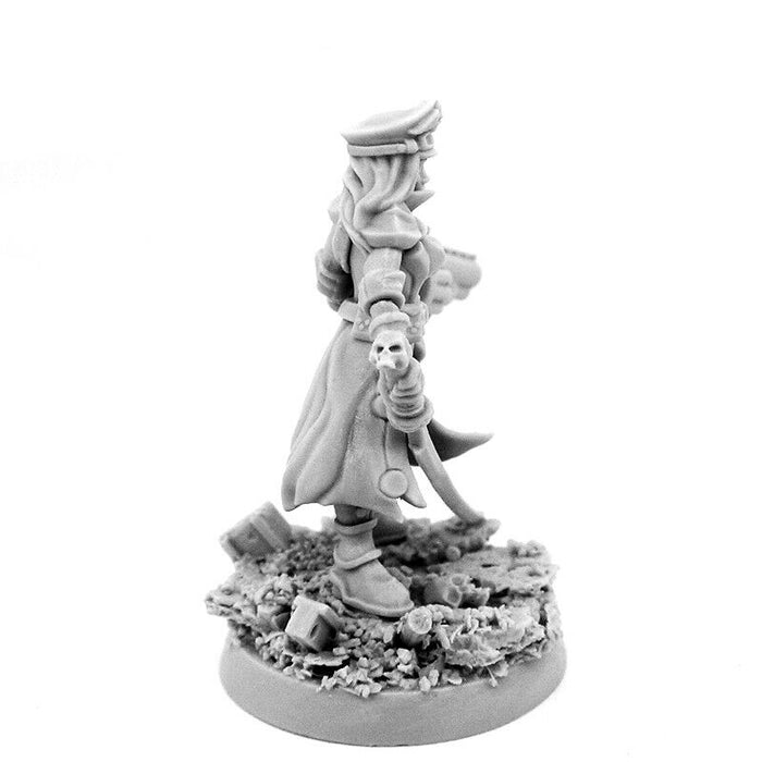 Wargames Exclusive IMPERIAL SOLDIER FEMALE COMMISSAR WITH GRENADE LAUNCHER New - TISTA MINIS