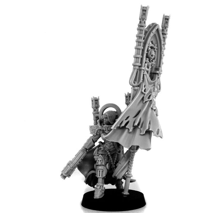 Wargame Exclusive EMPEROR SISTER WITH STANDARD New - TISTA MINIS