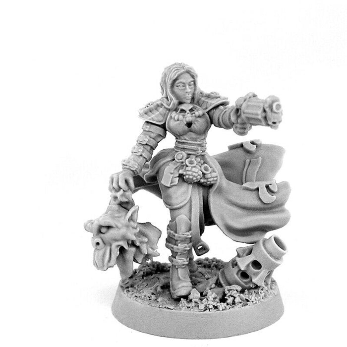 Wargames Exclusive HERESY HUNTER FEMALE INQUISITOR XENO TRAPPER New - TISTA MINIS