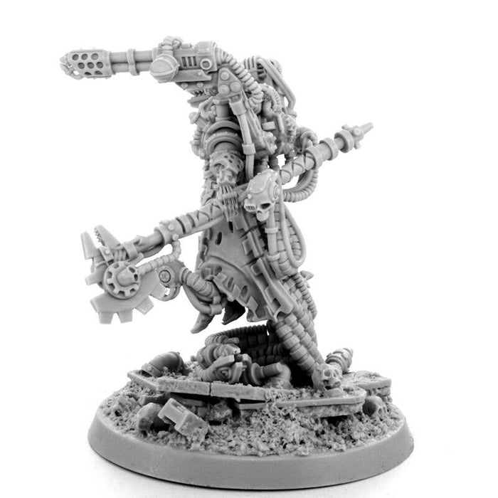 Wargames Exclusive MECHANIC ADEPT FEMALE TECH PRIEST DOMINA New - TISTA MINIS