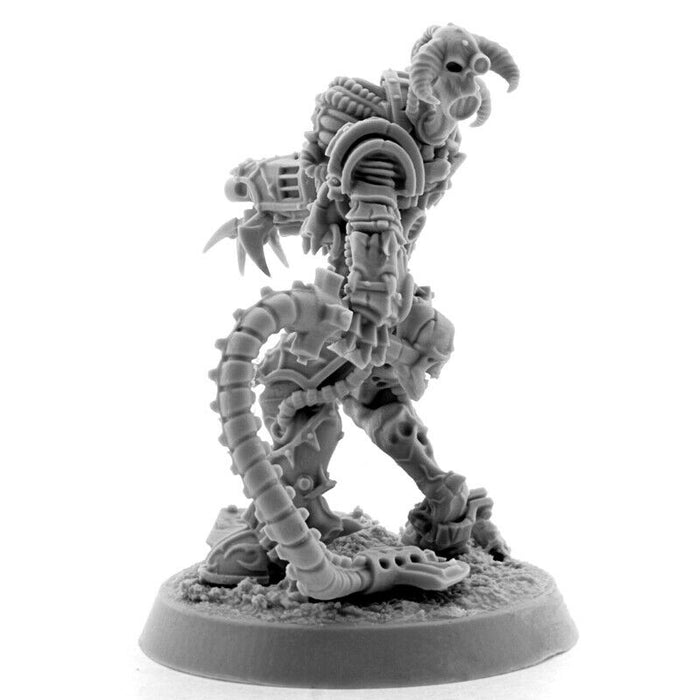 Wargames Exclusive - CHAOS POSSESSED CULTIST WITH WHIP New - TISTA MINIS