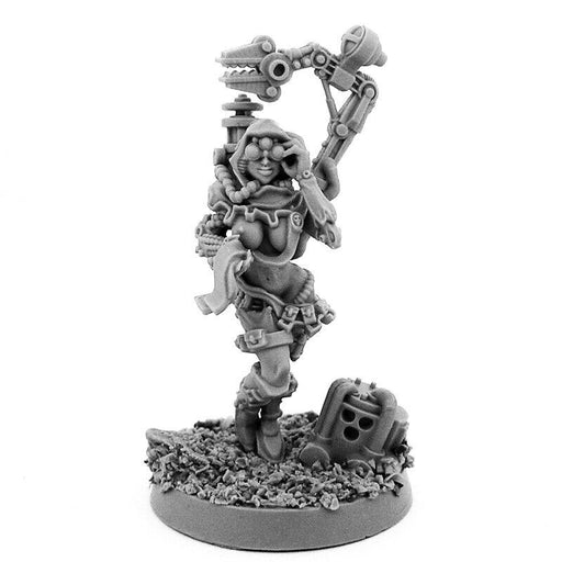 Wargames Exclusive MECHANIC ADEPT FEMALE TECH PRIEST WITH SERVO-ARM MK-V New - TISTA MINIS