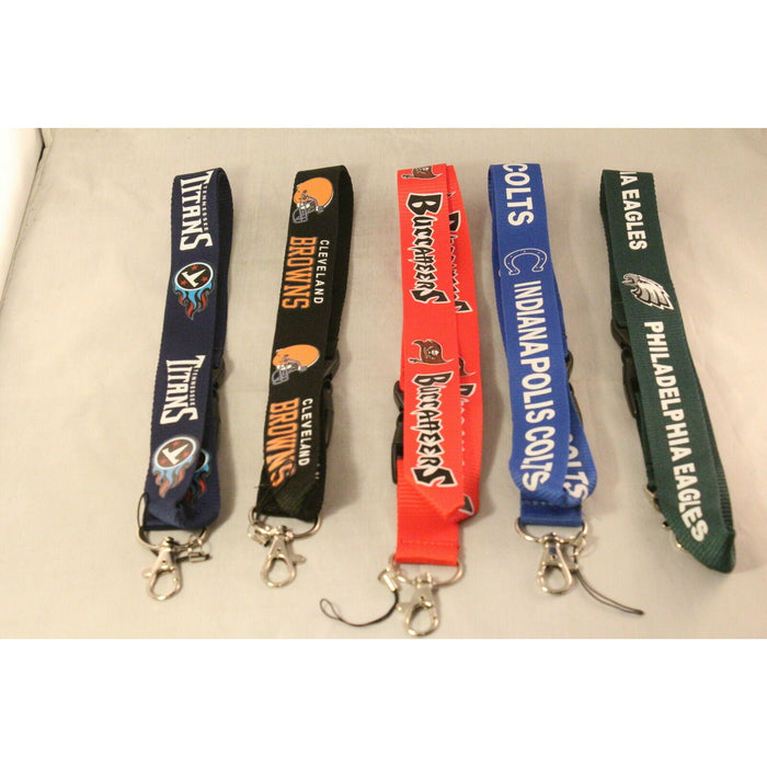 NFL Football Keychain Lanyard Brand New - Multiple Team Options - Tistaminis