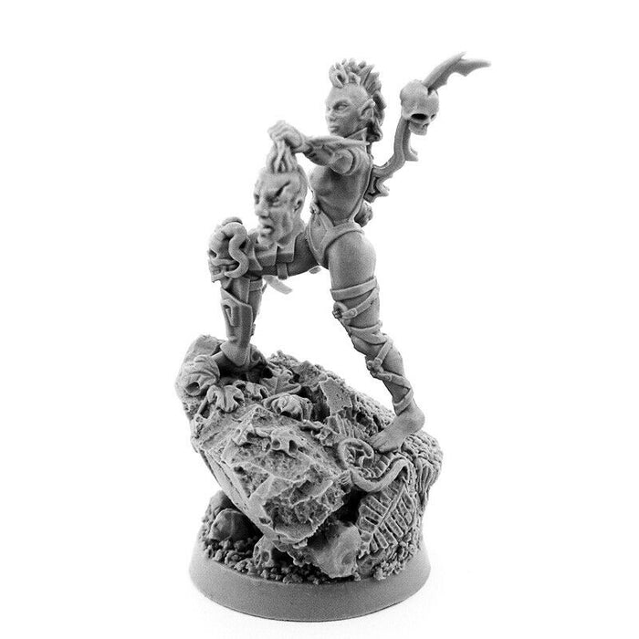 Wargames Exclusive DARK SIDE FEMALE KABALITE CHAMPION New - TISTA MINIS