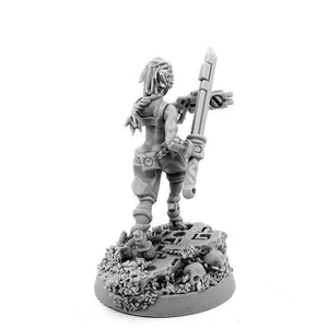 Wargames Exclusive - GREATER GOOD WIDOW OF VENGEANCE WITH SWORD AND GUN New - TISTA MINIS