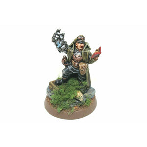 Warhammer Imperial Guard Commissar With Power Fist Well Painted Metal JYS4 - Tistaminis
