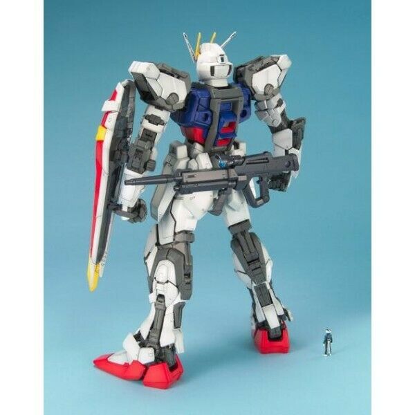 Bandai Gundam PG GAT-X105 Strike Gundam New - Tistaminis