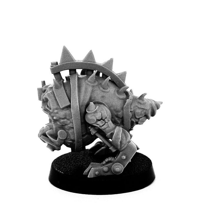 Wargames Exclusive ORK TRAP CYBORG SQUEEG New - TISTA MINIS