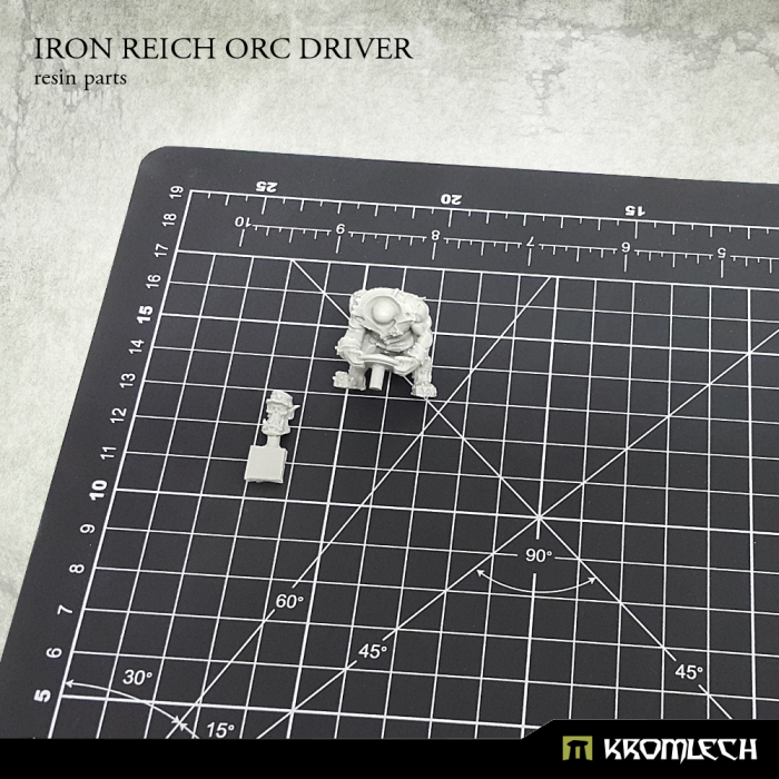 Kromlech Iron Reich Orc Driver New - TISTA MINIS