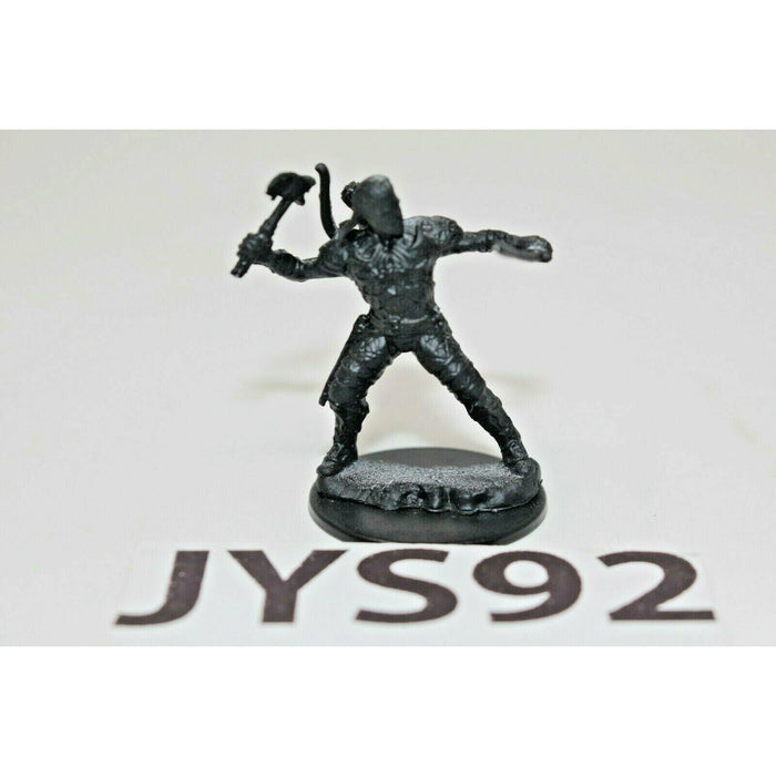 Warhammer Fantasy RPG Miniture Ranger With Axe - JYS92 | TISTAMINIS