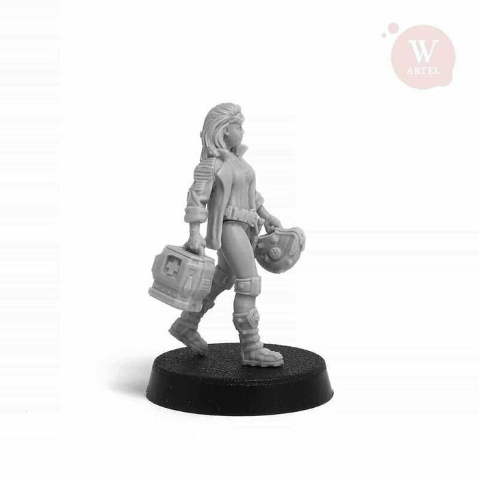 Artel Miniatures - The Pilot's Heiress 28mm New - TISTA MINIS