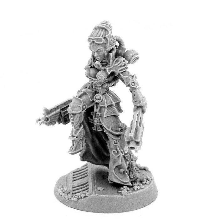 Wargames Exclusive HERESY HUNTER FEMALE INQUISITOR WITH INTERCEPTOR CAR New - TISTA MINIS