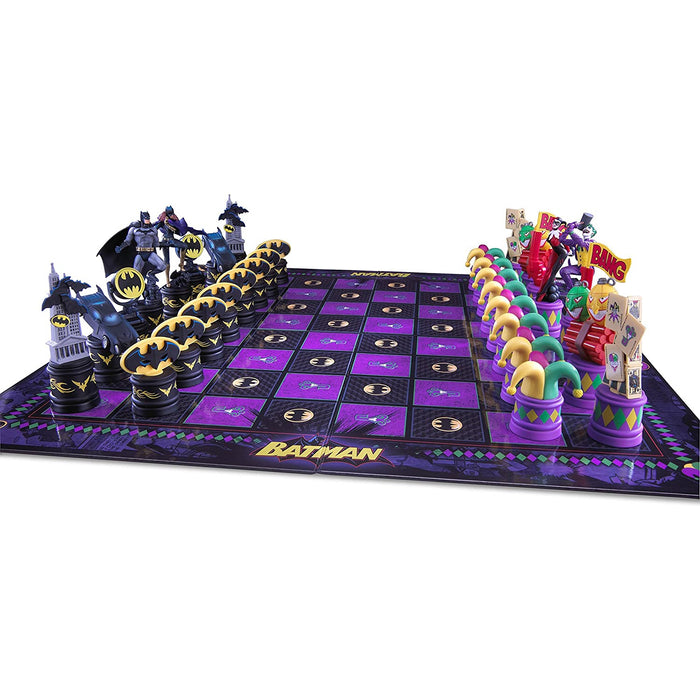 JOKER VS. BATMAN CHESS SET New - Tistaminis