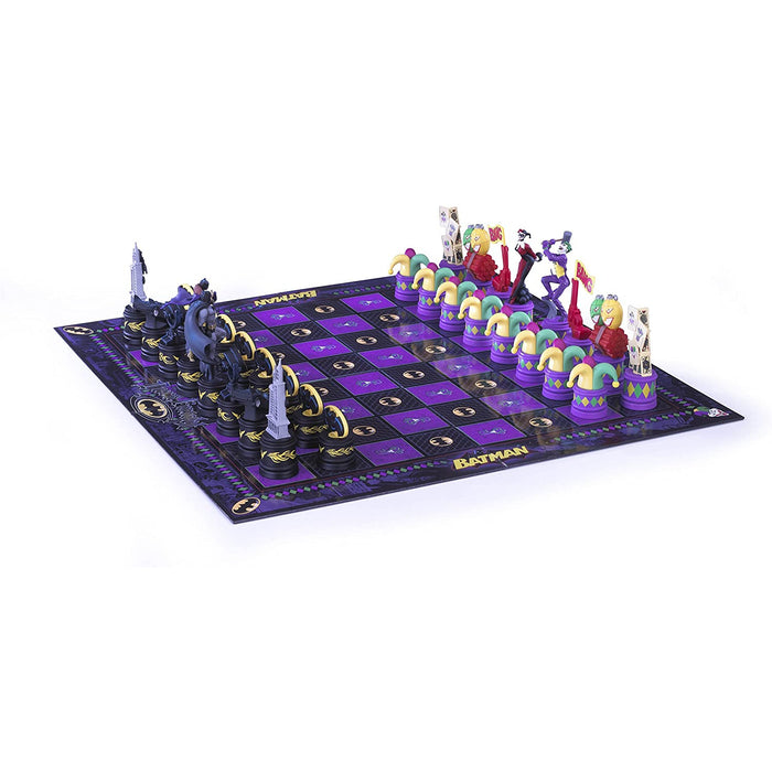 JOKER VS. BATMAN CHESS SET New - Tistaminis